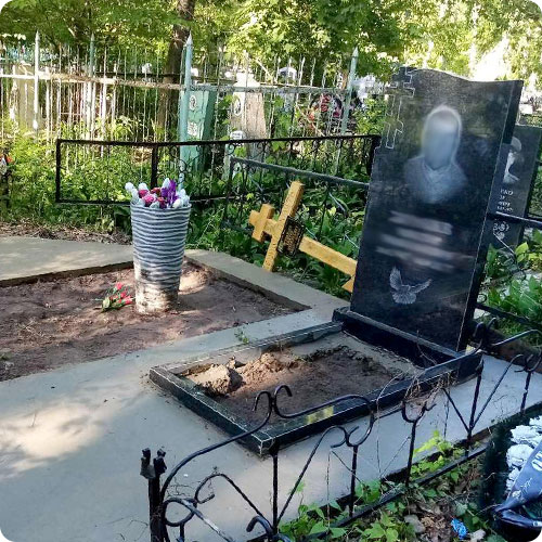 Аксессуары для благоустройства захоронений | Заливка площадок бетоном