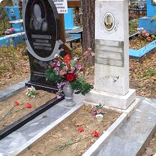 Аксессуары для благоустройства захоронений | Монтаж деталей цветника