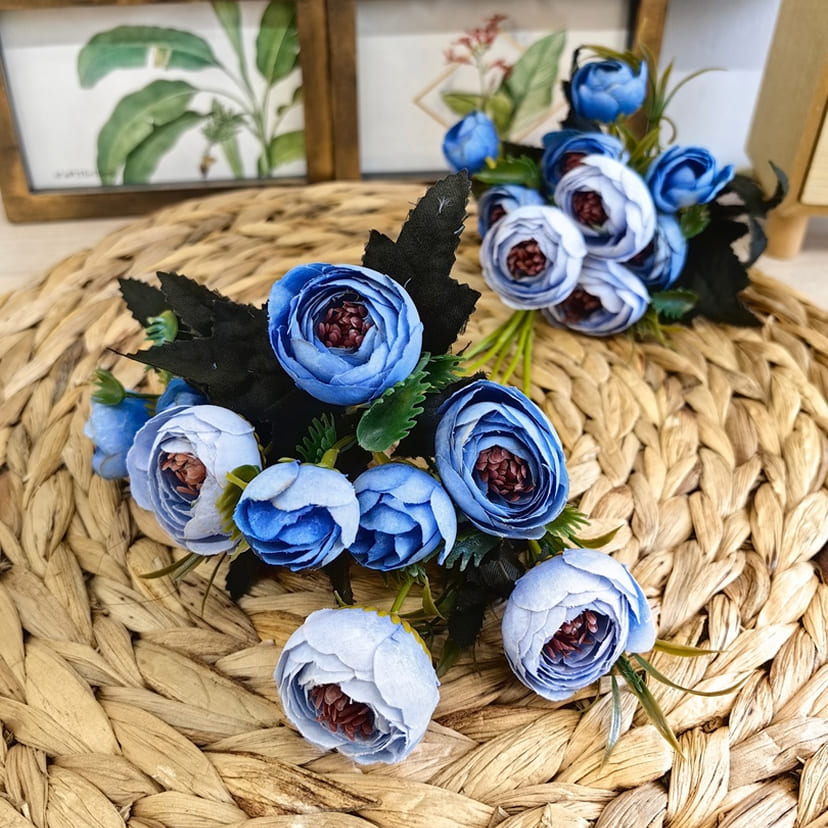 Искусственные цветы в Чебоксарах | Цветы искусственные «Камелии», голубые, букет